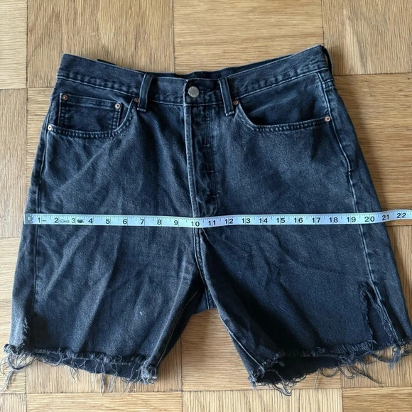 Denim Forum The Nina Midi Jean Shorts Black Size 30 Aritzia - Picture 9 of 11